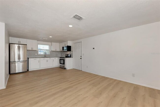 Building Photo - 1601 Faust Dr