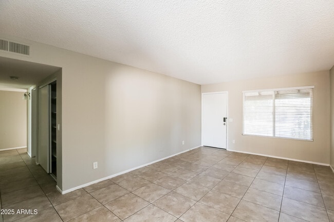 Building Photo - 503 W El Prado Rd