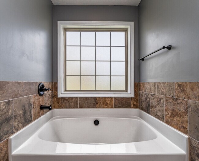 Building Photo - 3431 Barkers Mill Rd