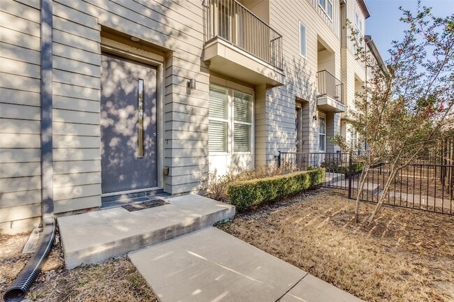 Building Photo - 4211 Rawlins St