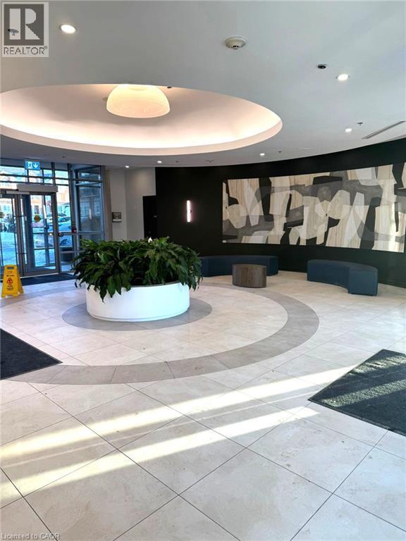 Building Photo - 215 Queen St E