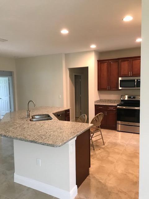 Foto del edificio - 1165 SW Eleuthera Ave