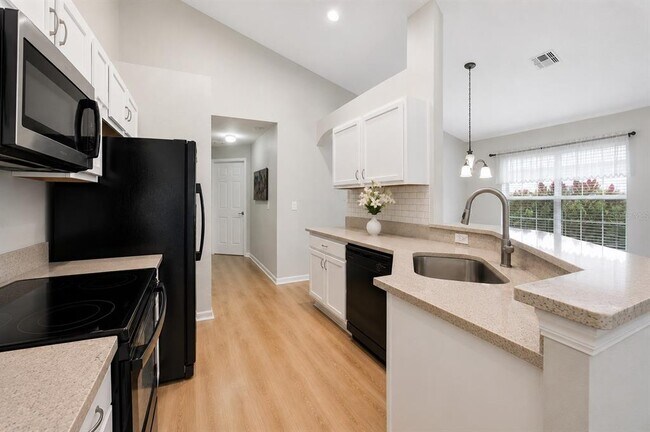 Building Photo - 2520 Dharma Cir