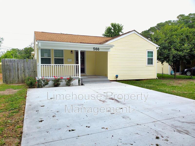 Primary Photo - 566 McFarland Rd