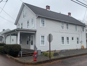 Building Photo - 231 Scott Ave