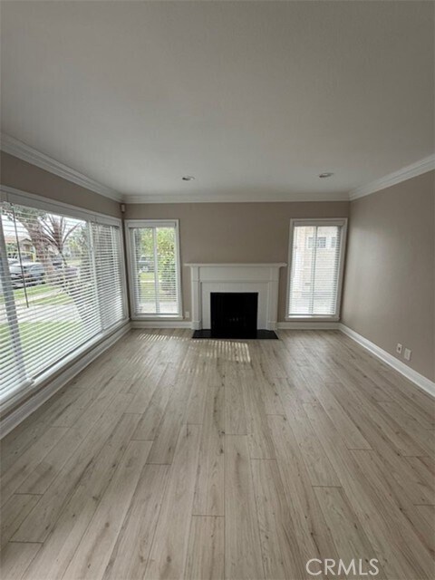 Foto del edificio - 5943 E Adderley Dr