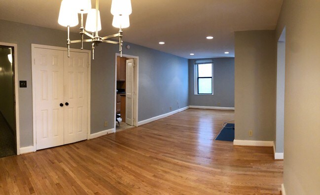 Foto del edificio - 1316 New Hampshire Ave NW