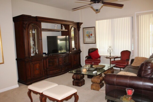 Foto del edificio - 40433 Corte San Carlos