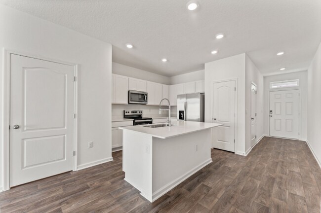 Foto del edificio - 5966 Ortega Hills Dr
