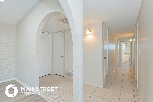 Building Photo - 8467 E Shasta Dr