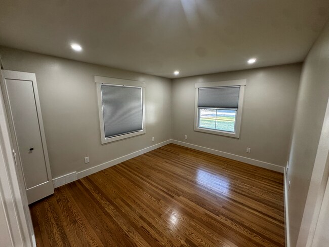 Bedroom - 2936 Lake Ave