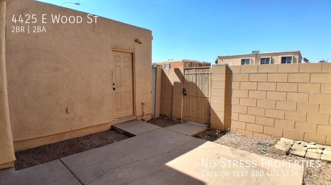 Building Photo - 4425 E Wood St