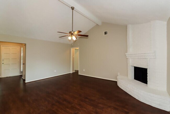 Foto del edificio - 25534 Thistlewaite Ln