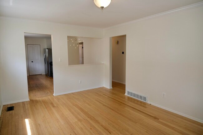 Foto del edificio - 433 W Otis Ave