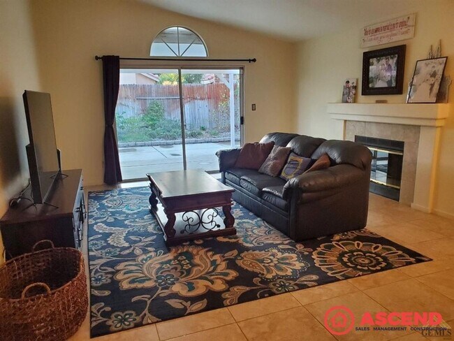 Foto del edificio - Beautiful home located in the Northwest!