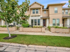 Building Photo - 6814 E Riverside Dr