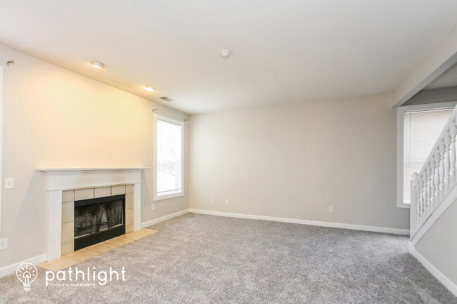 Building Photo - 242 Brookview Dr, Brownsburg, IN, 46112