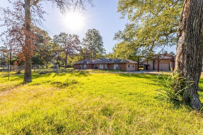Building Photo - 23140 E Martin Dr