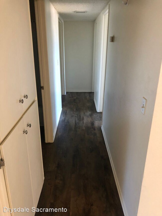 Foto del edificio - 3 br, 2 bath House - 7013 Halesworth Ct.