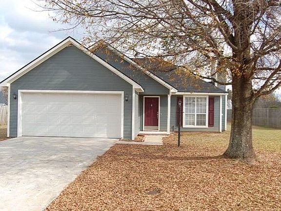 Street Front - 107 Enlish Dr