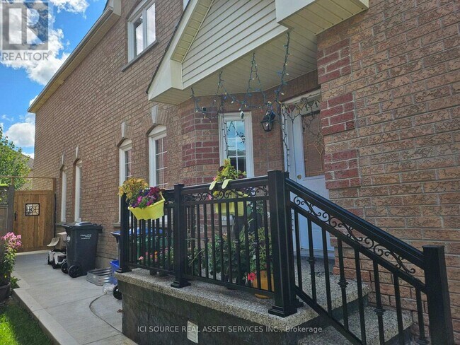 Building Photo - 19 Piane Ave