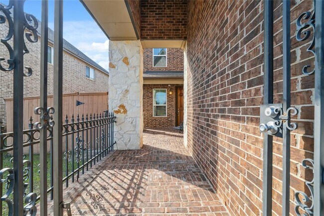 Foto del edificio - 17315 Tomintoul Path
