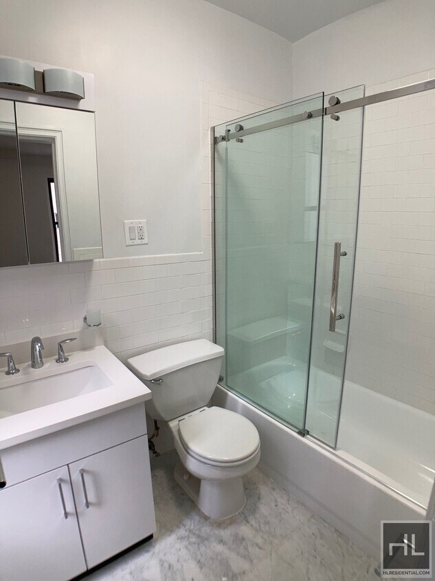 Foto del edificio - EAST 46 STREET