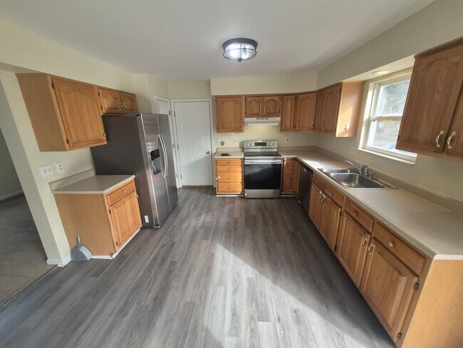 Foto del edificio - 3023 Tomahawk Ridge Way