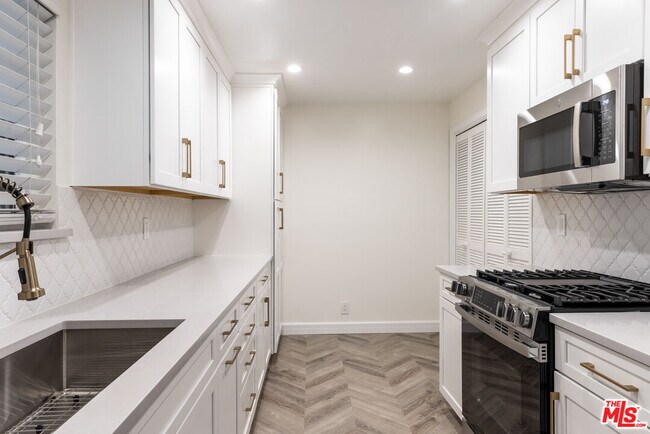 Foto del edificio - 818 6th St