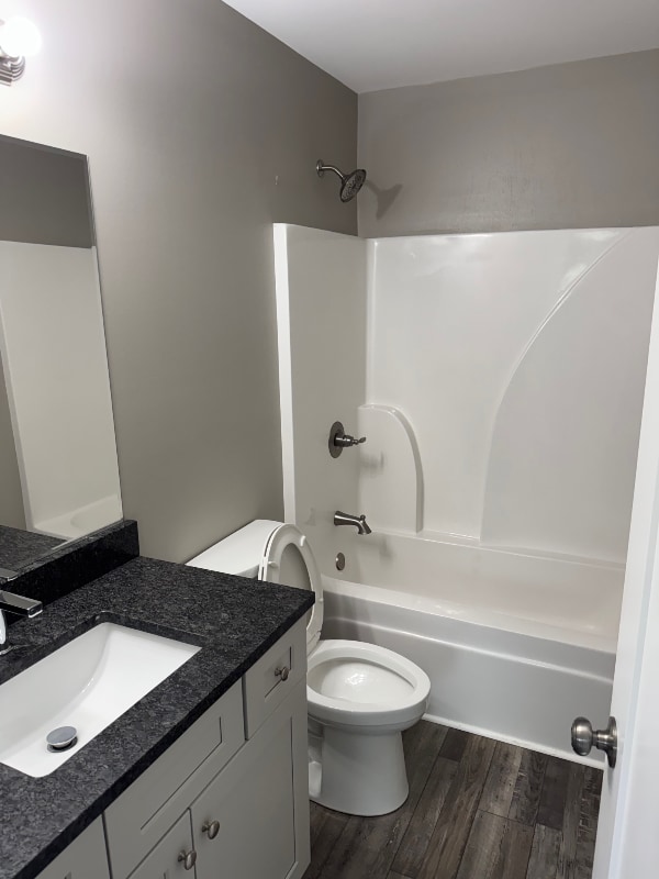 Building Photo - 623 Fondel Ln