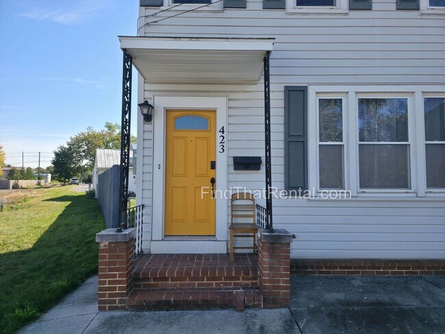 Foto del edificio - Downtown Carlisle Beautifully Renovated Pet Friendly Historic House with Fenced Yard and off stre...