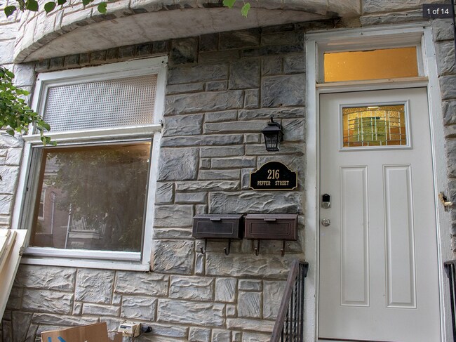 Building Photo - 216 Peffer St