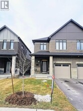Building Photo - 321 Lysander Pl