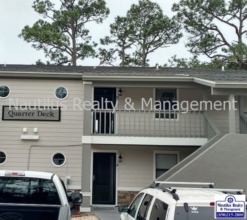 Primary Photo - 7205 Lagoon Dr
