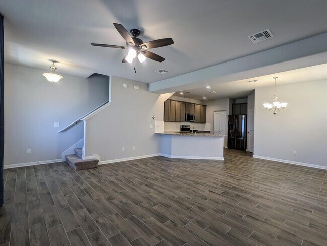 Foto del edificio - 196 Martha Ln