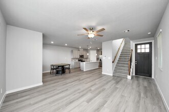 Building Photo - 4111 Good Vineyard Ln