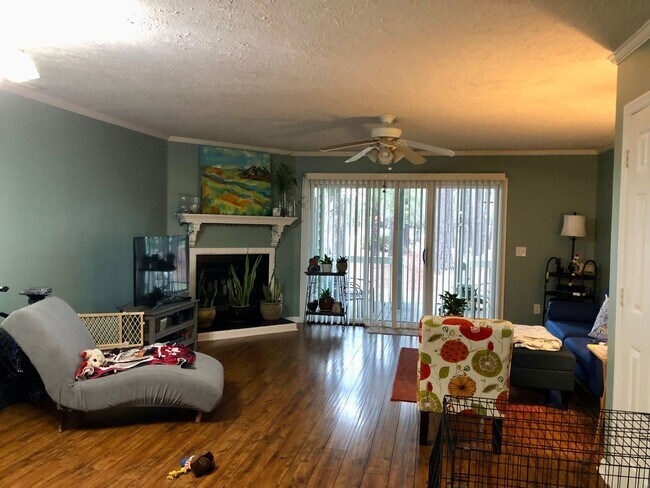 Building Photo - Townhome for Rent in Echo Farms!