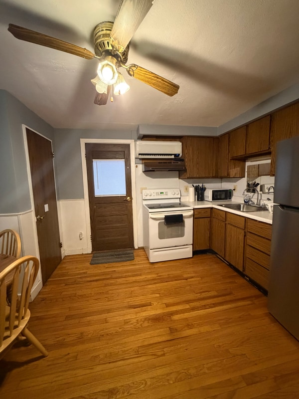 Building Photo - 126 Pierce St