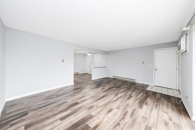 Building Photo - 1033 Kuhn Rd
