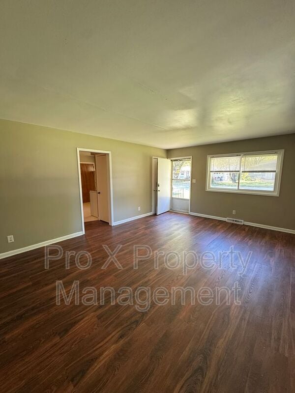 Building Photo - 2116 S Delaware Ave