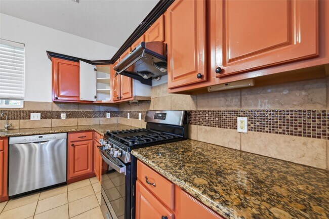 Building Photo - 12214 Doe Meadow Dr