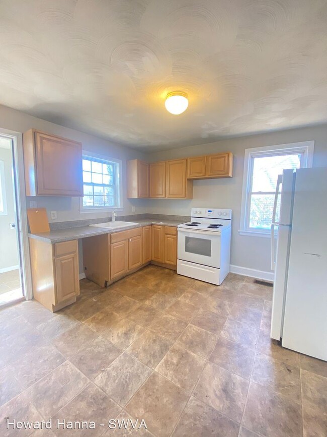 Building Photo - 2 br, 1 bath House - 808 Queen Avenue, NW