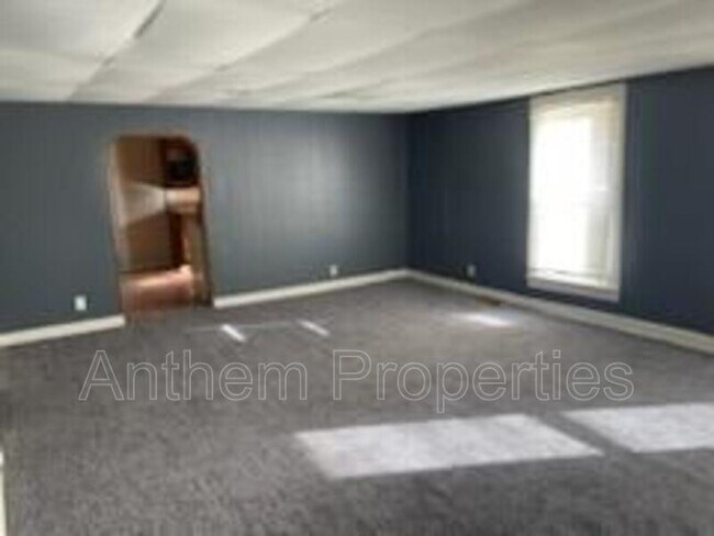 Building Photo - 1216 Menor St