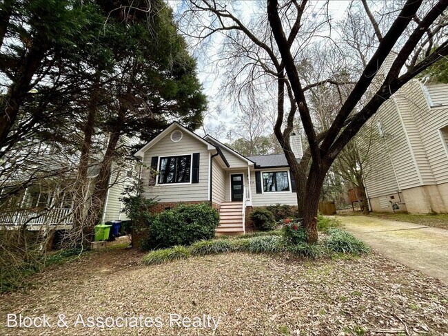 Building Photo - 3 br, 2 bath House - 1024 Mills Street