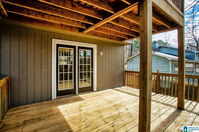 Building Photo - 118 Fox Hollies Blvd