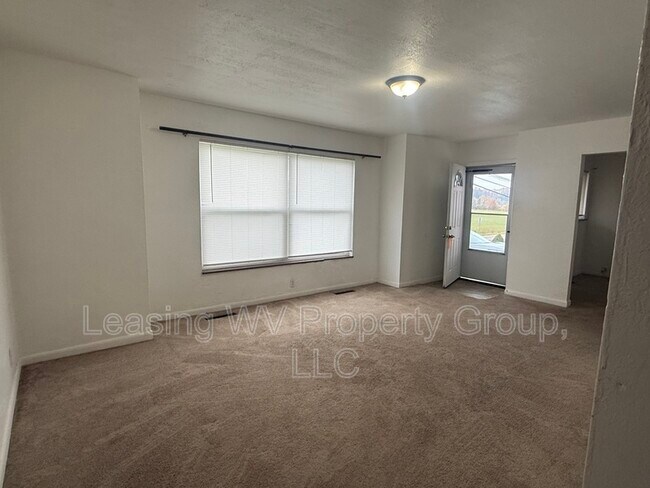 Foto del edificio - 2485 Main St