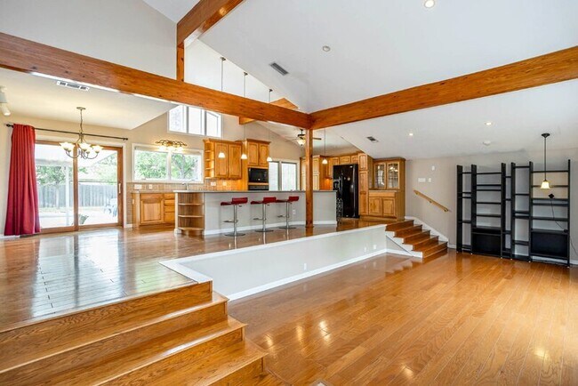 Foto del edificio - 1812 Running Brook Dr