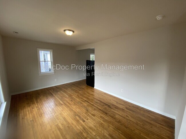 Foto del edificio - 311 McKinney St