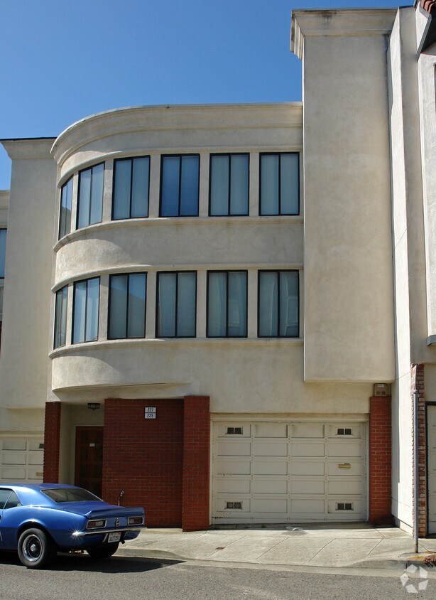 Building Photo - 225-227 Dorado Tr.