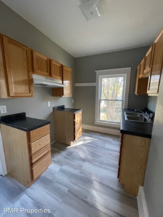 Building Photo - 3 br, 1 bath House - 3467 N 42nd Street